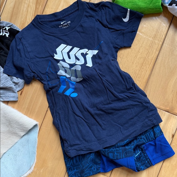 Athletic Sets - Short Sleeve - Sz 3-4 (Set of 5) - Nike and Under Armour - Picture 3 of 6